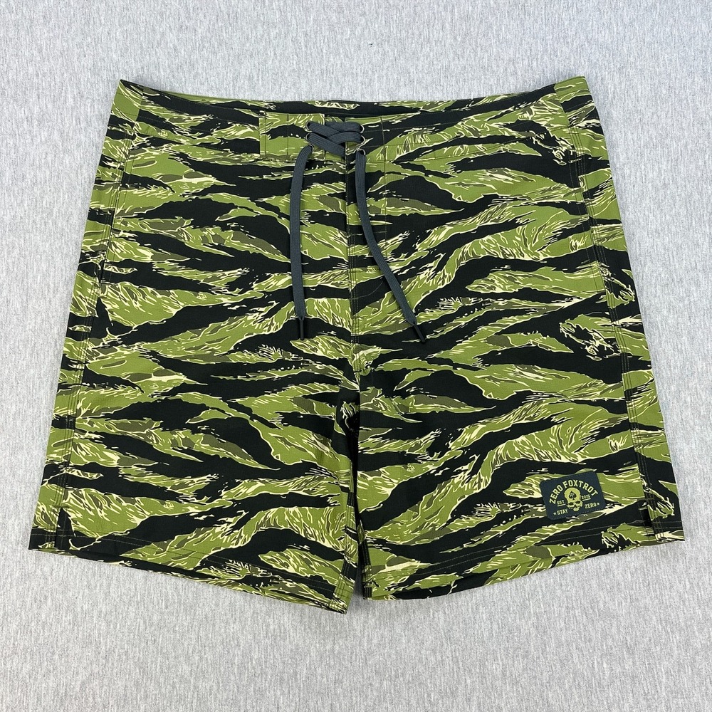 Zero Foxtrot Tiger Stripe Camo Board Shorts Mens 2XL Green/Black Stretch Nylon